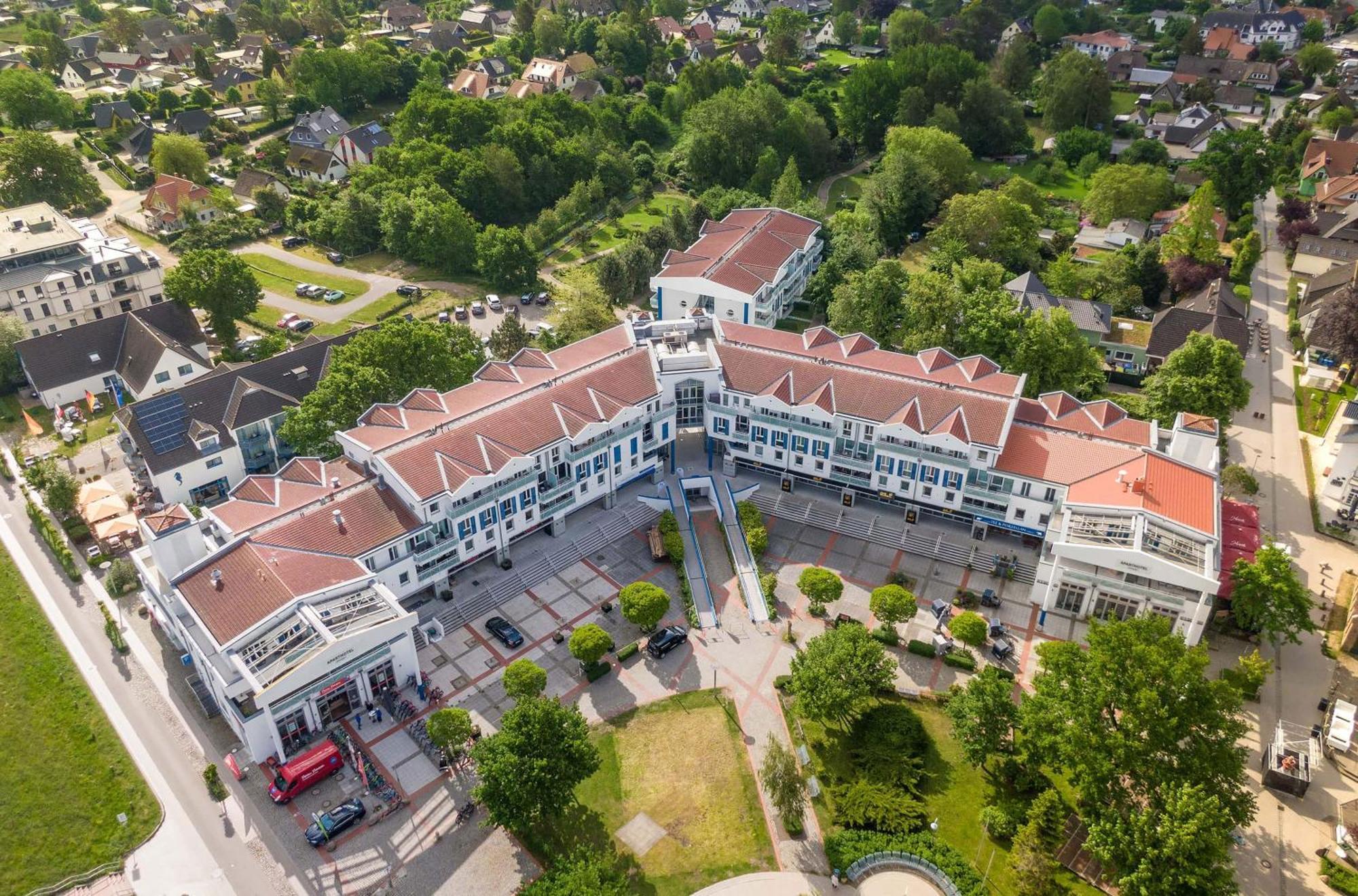 Krosse Krabbe An Der Seebruecke Zingst Eksteriør billede